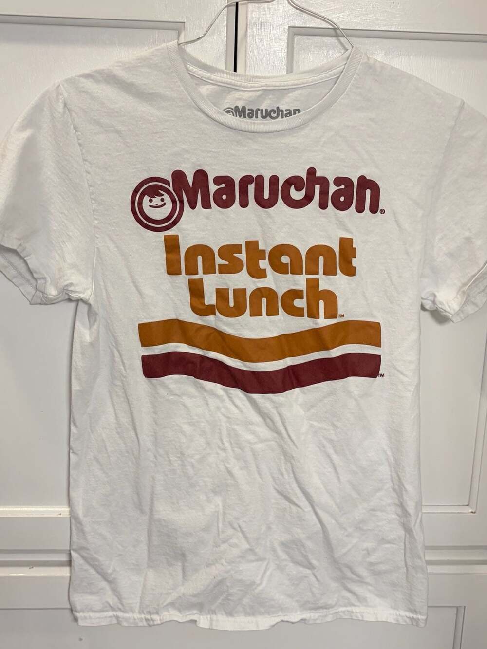 Maruchan Instant Lunch Ramen Noodles Graphic Logo Crewneck T-Shirt  Small